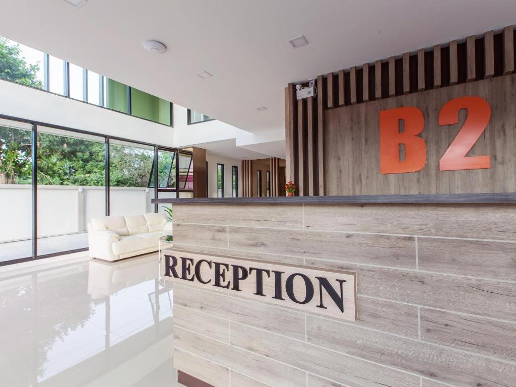 B2 Ubon Premier Hotel Ubon Ratchathani Bagian luar foto