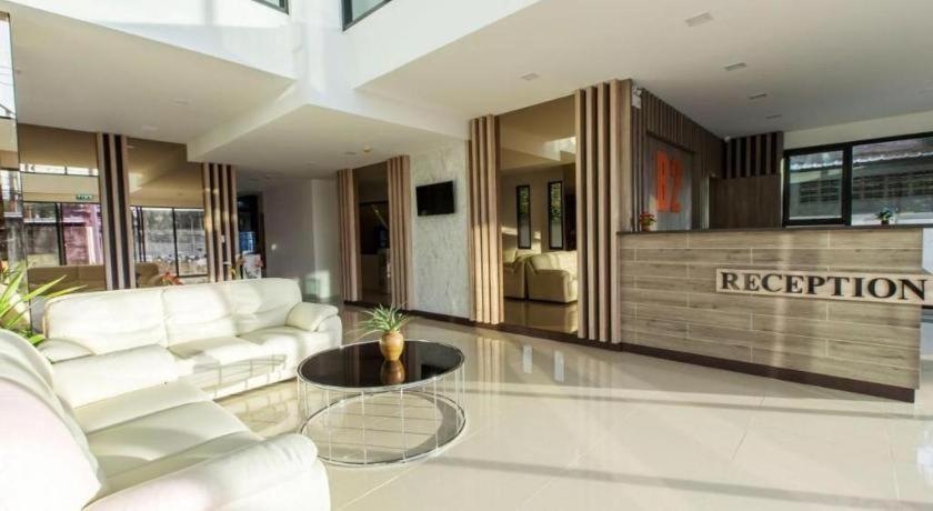 B2 Ubon Premier Hotel Ubon Ratchathani Bagian luar foto