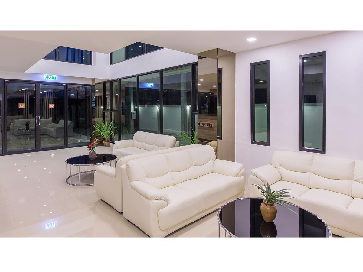 B2 Ubon Premier Hotel Ubon Ratchathani Bagian luar foto